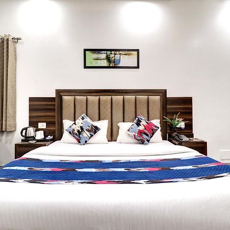 Hotel Emporio Dx - New Delhi Railway Station - Paharganj 외부 사진