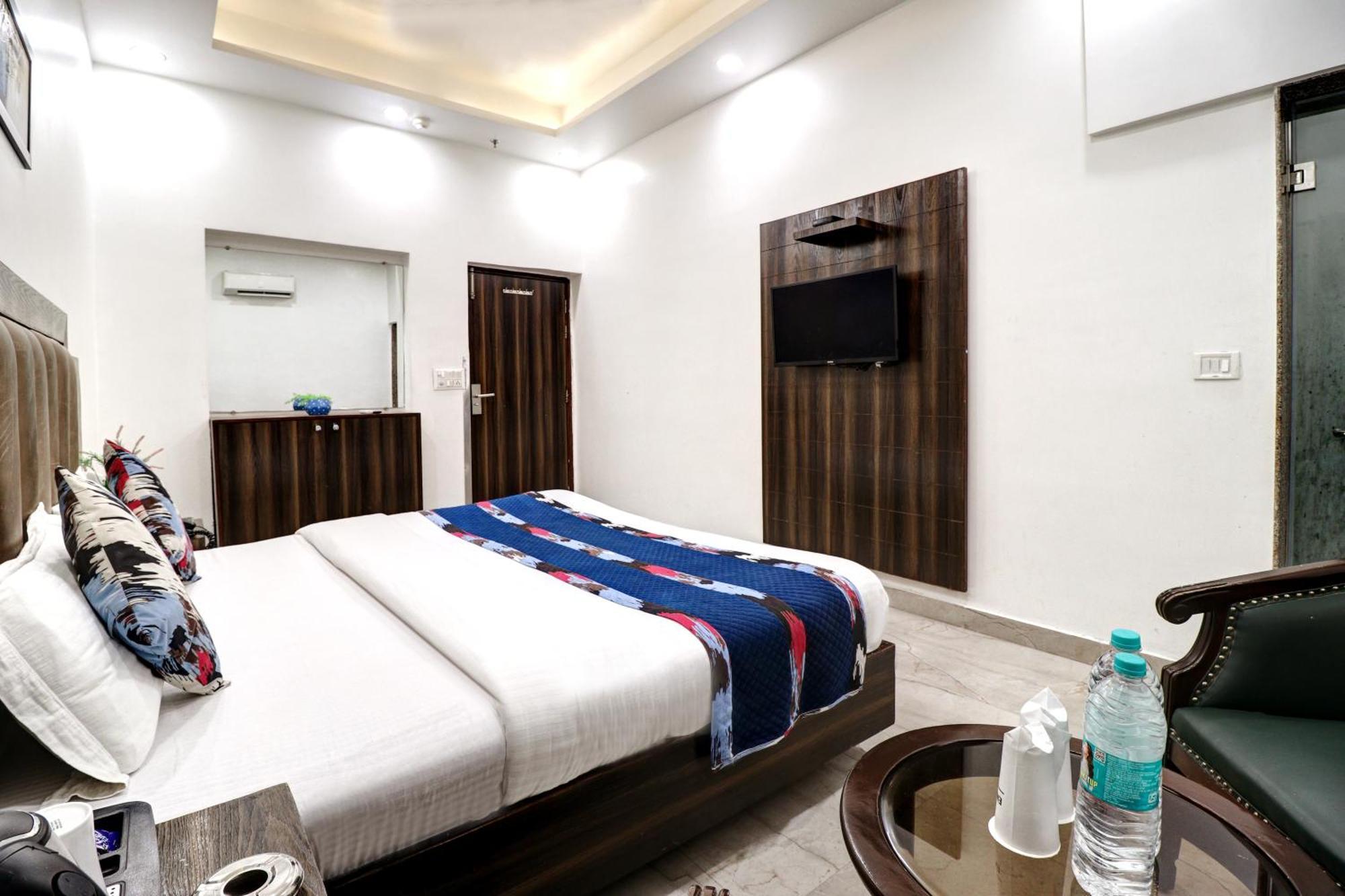 Hotel Emporio Dx - New Delhi Railway Station - Paharganj 외부 사진