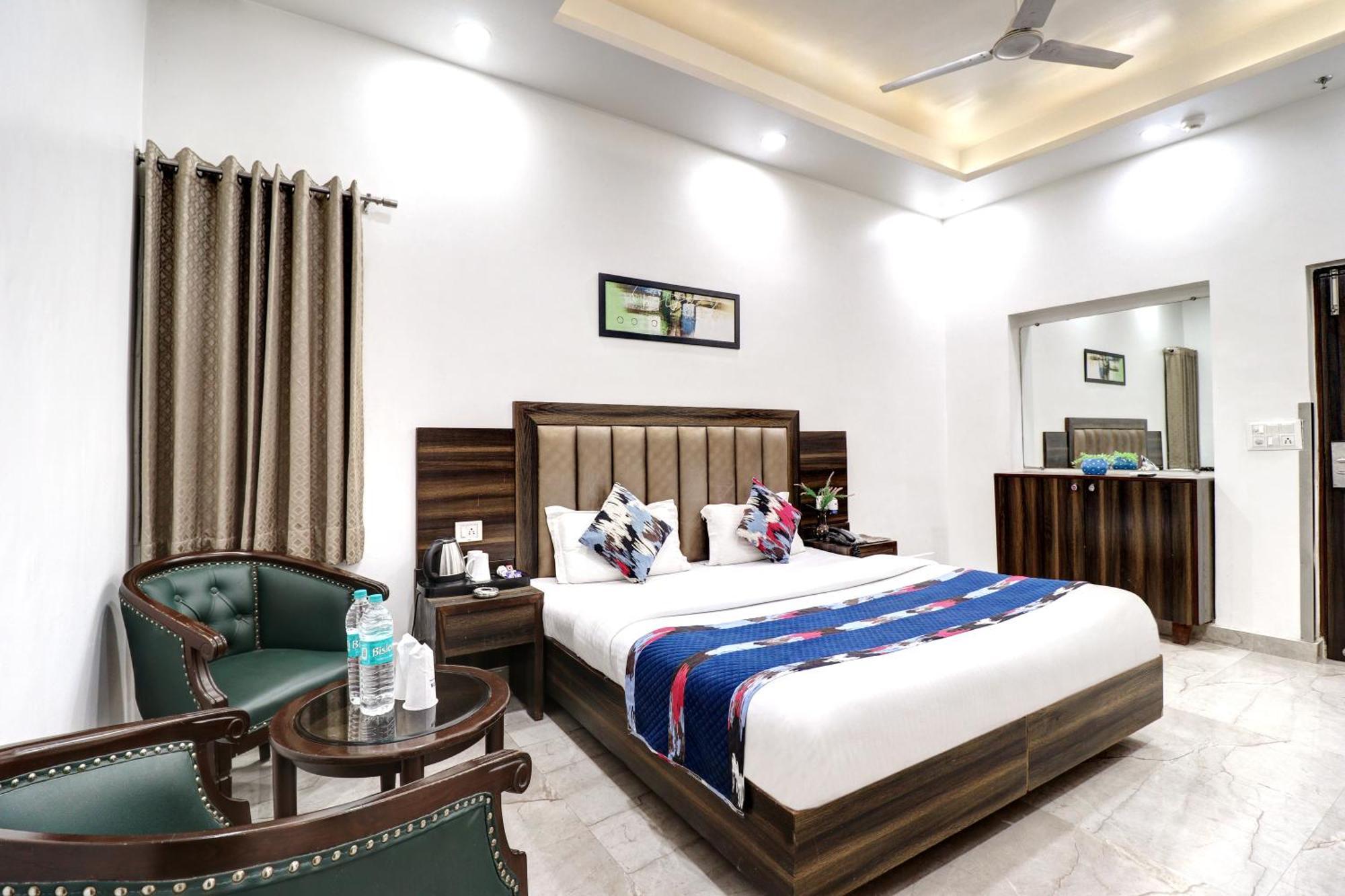 Hotel Emporio Dx - New Delhi Railway Station - Paharganj 외부 사진