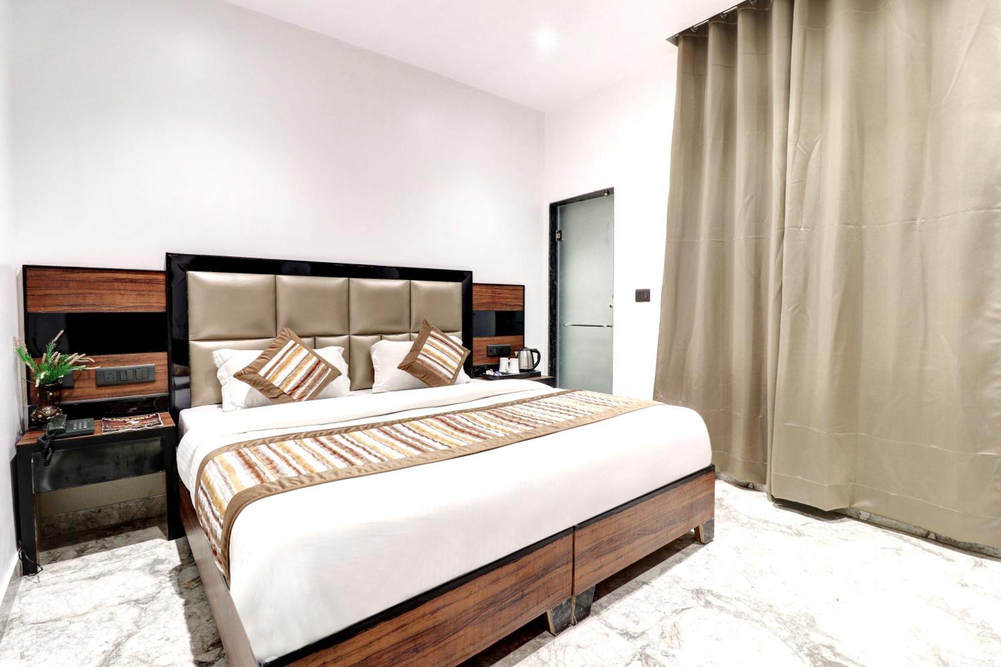 Hotel Emporio Dx - New Delhi Railway Station - Paharganj 외부 사진