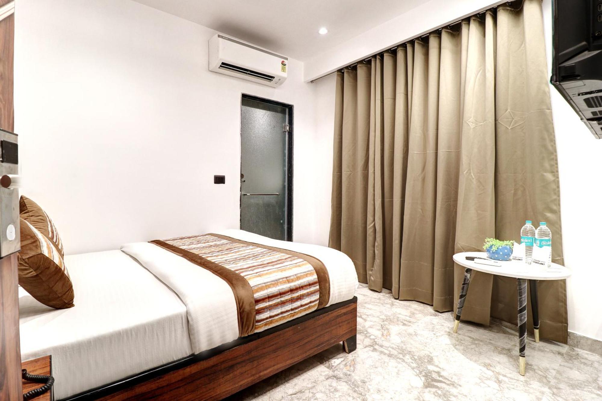 Hotel Emporio Dx - New Delhi Railway Station - Paharganj 외부 사진