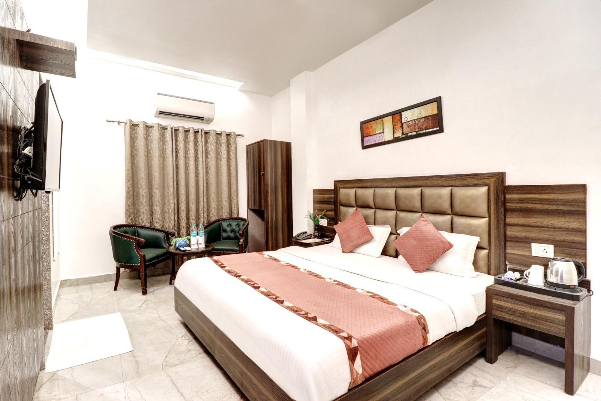 Hotel Emporio Dx - New Delhi Railway Station - Paharganj 외부 사진
