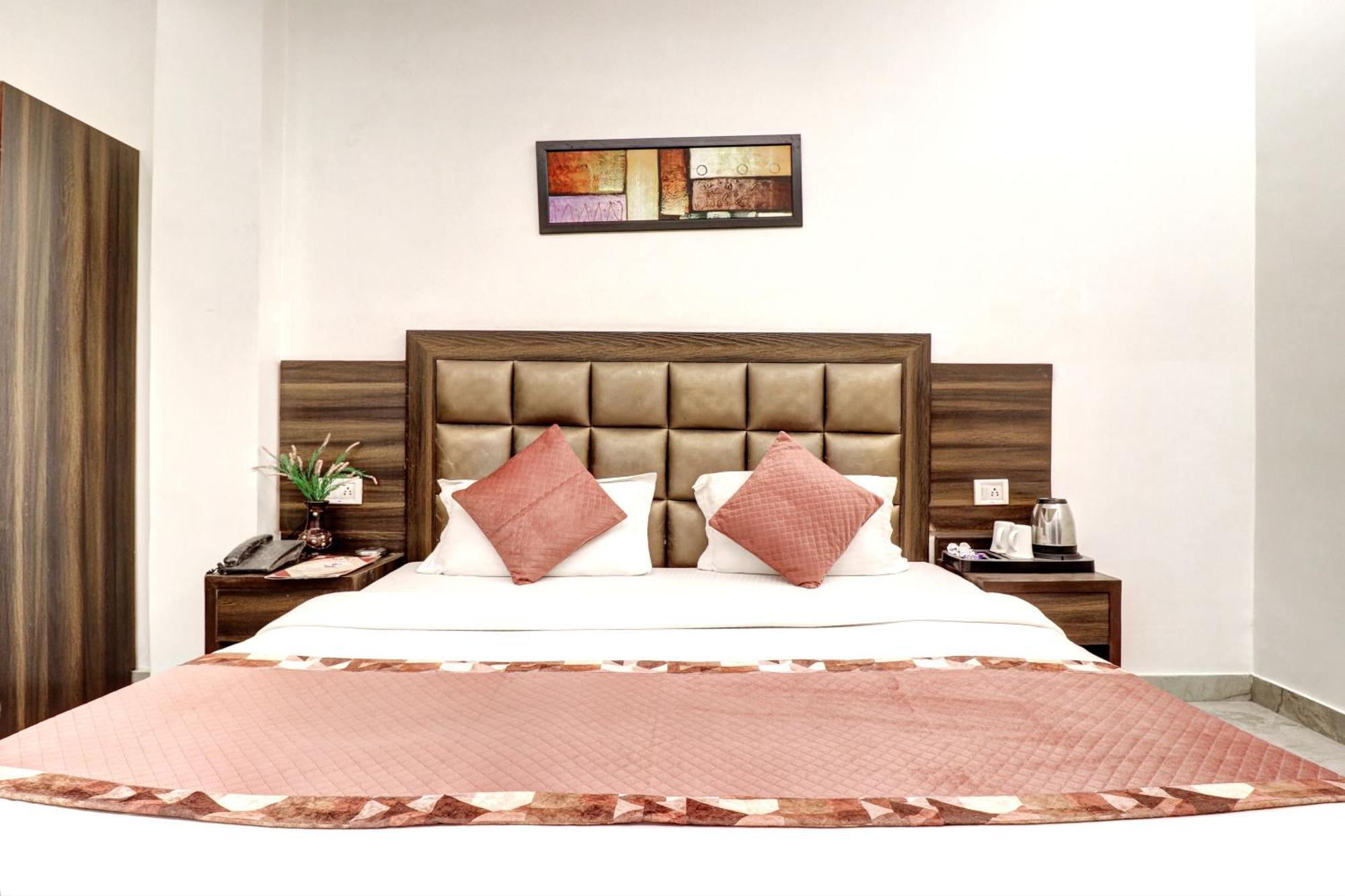 Hotel Emporio Dx - New Delhi Railway Station - Paharganj 외부 사진