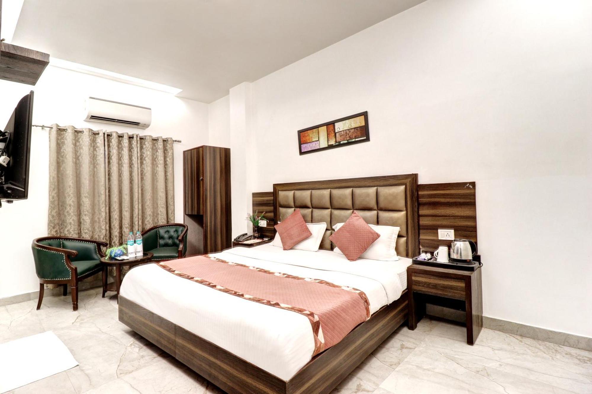 Hotel Emporio Dx - New Delhi Railway Station - Paharganj 외부 사진