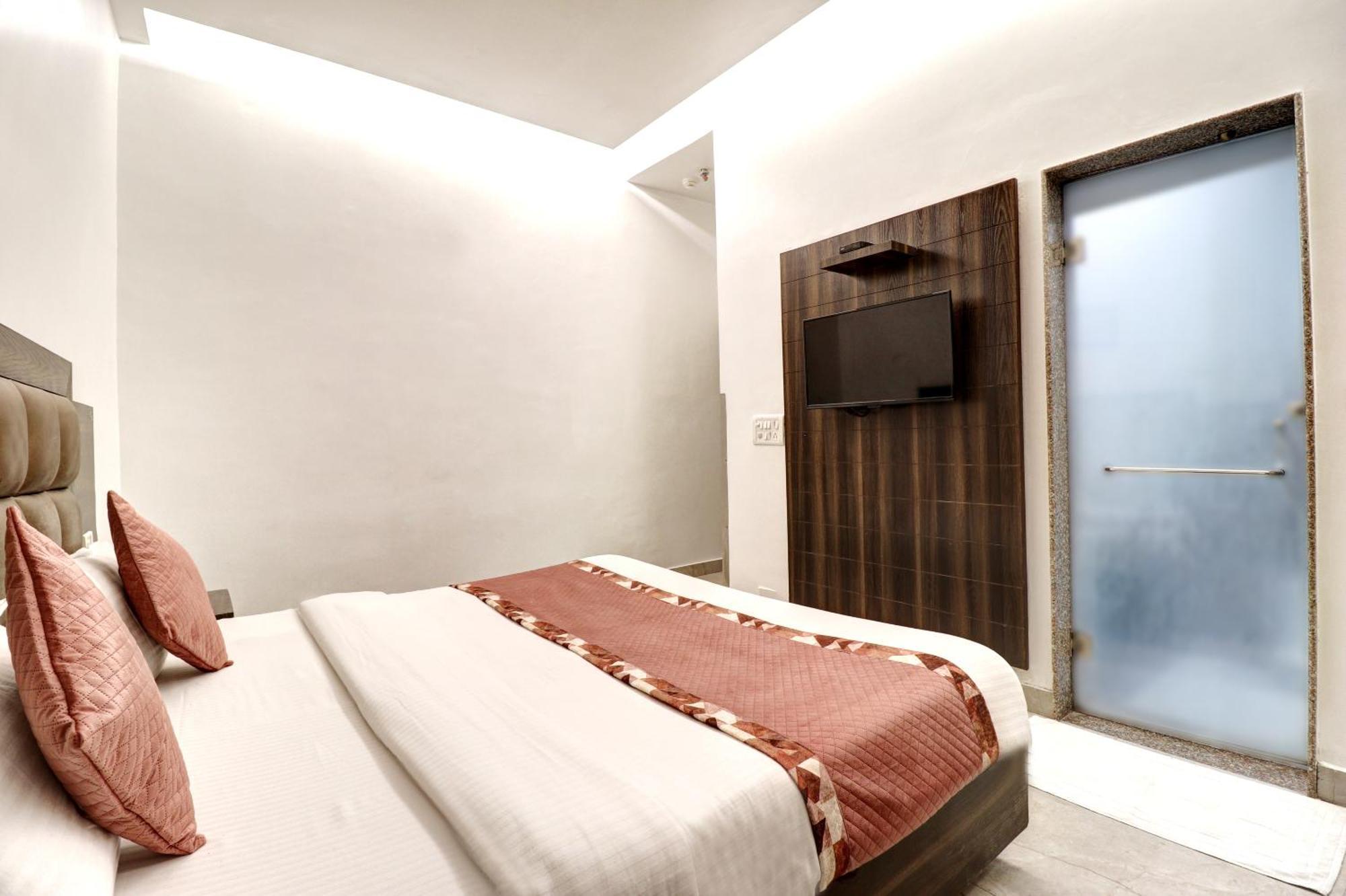Hotel Emporio Dx - New Delhi Railway Station - Paharganj 외부 사진