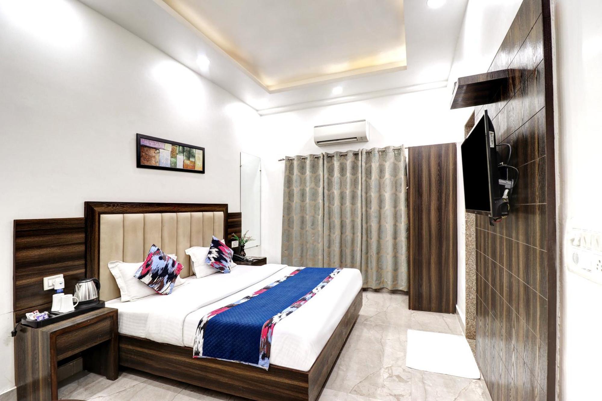 Hotel Emporio Dx - New Delhi Railway Station - Paharganj 외부 사진