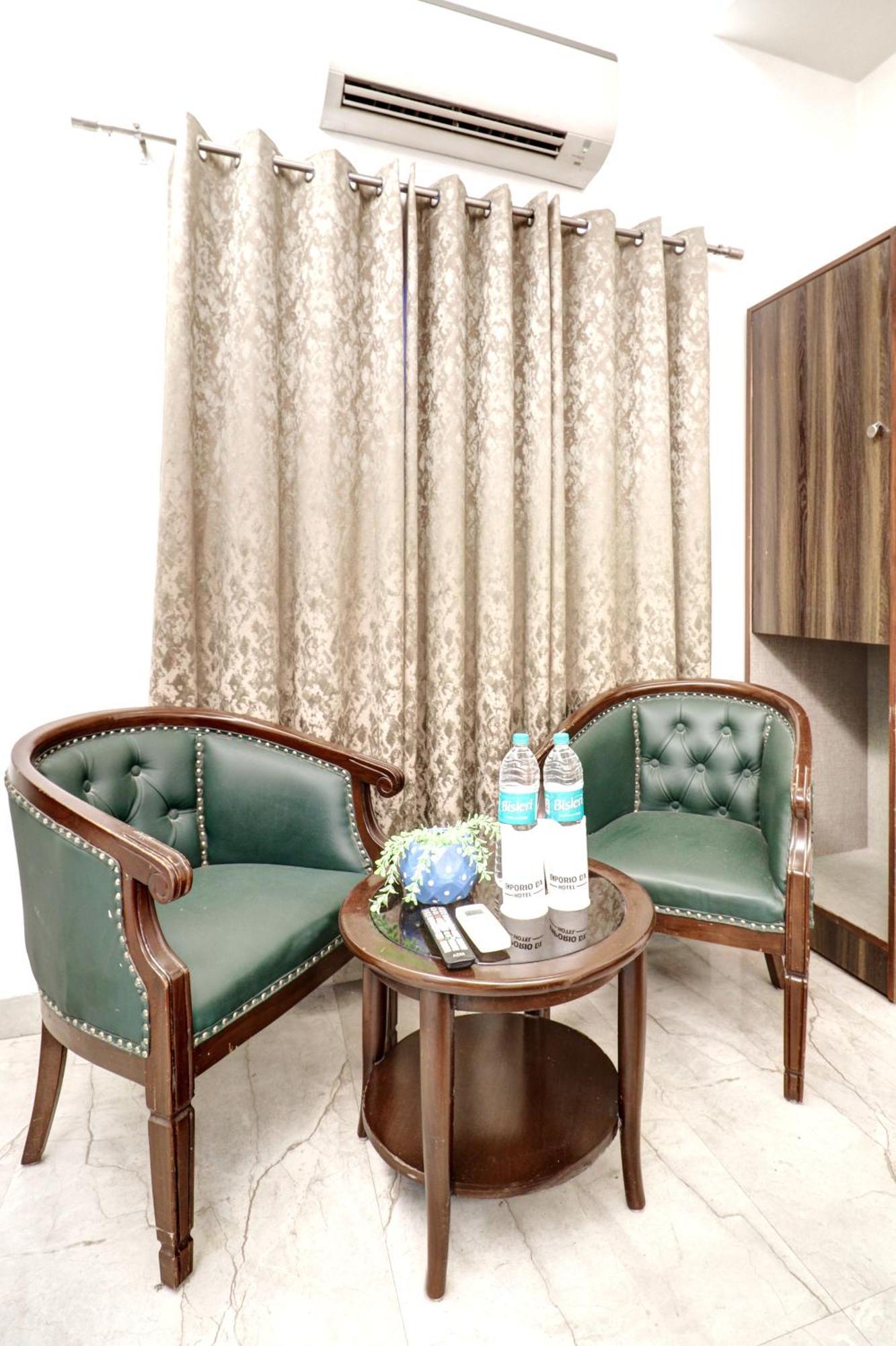 Hotel Emporio Dx - New Delhi Railway Station - Paharganj 외부 사진