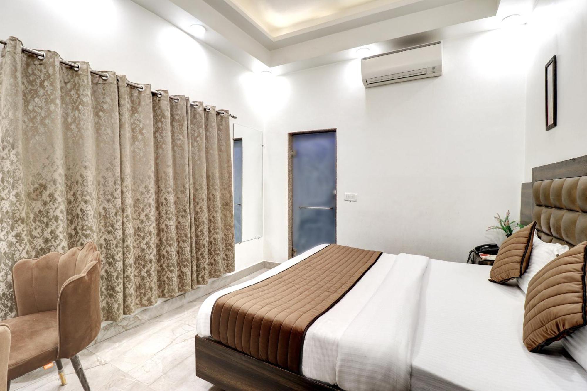 Hotel Emporio Dx - New Delhi Railway Station - Paharganj 외부 사진