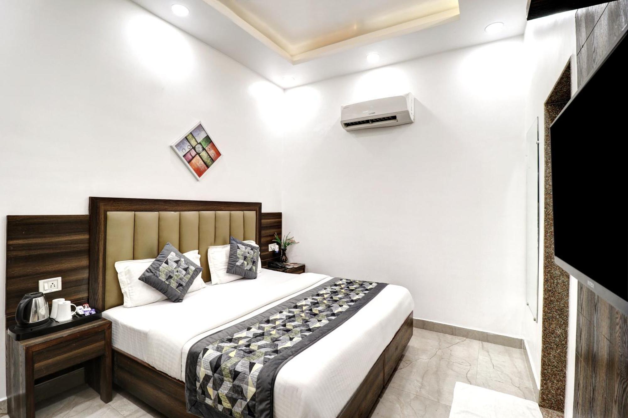 Hotel Emporio Dx - New Delhi Railway Station - Paharganj 외부 사진