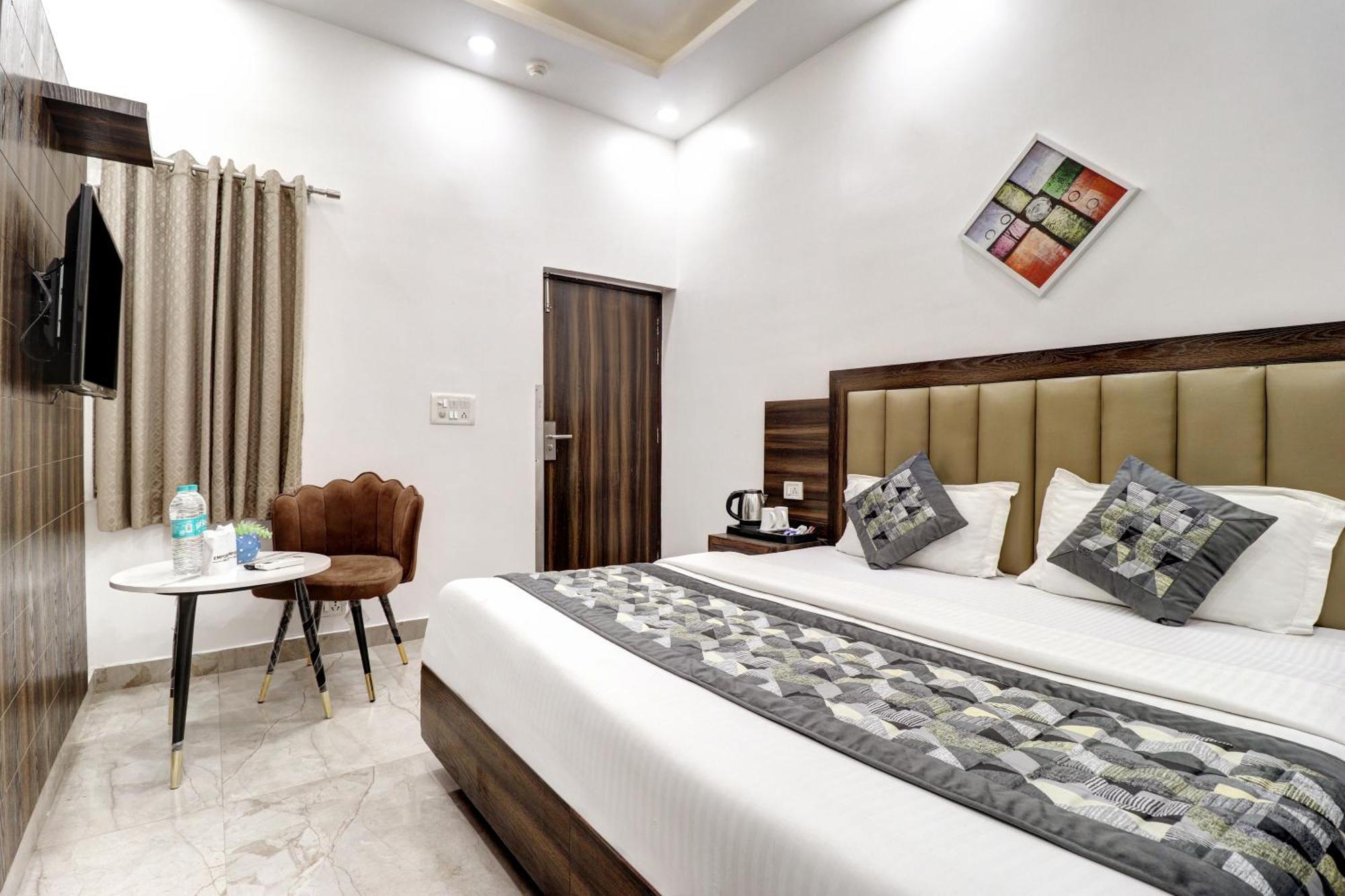 Hotel Emporio Dx - New Delhi Railway Station - Paharganj 외부 사진
