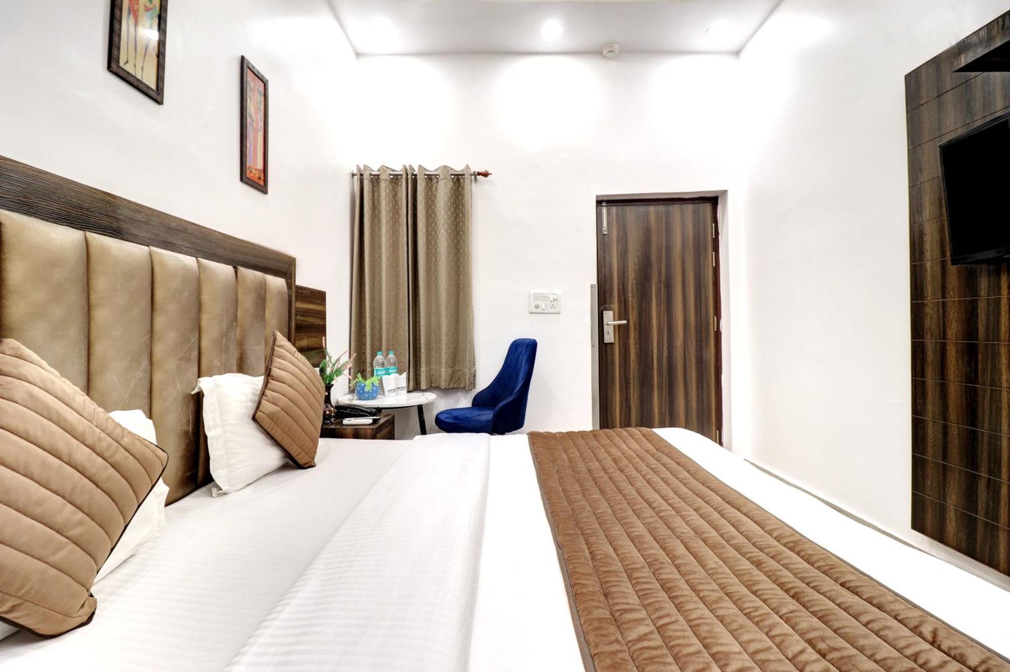 Hotel Emporio Dx - New Delhi Railway Station - Paharganj 외부 사진
