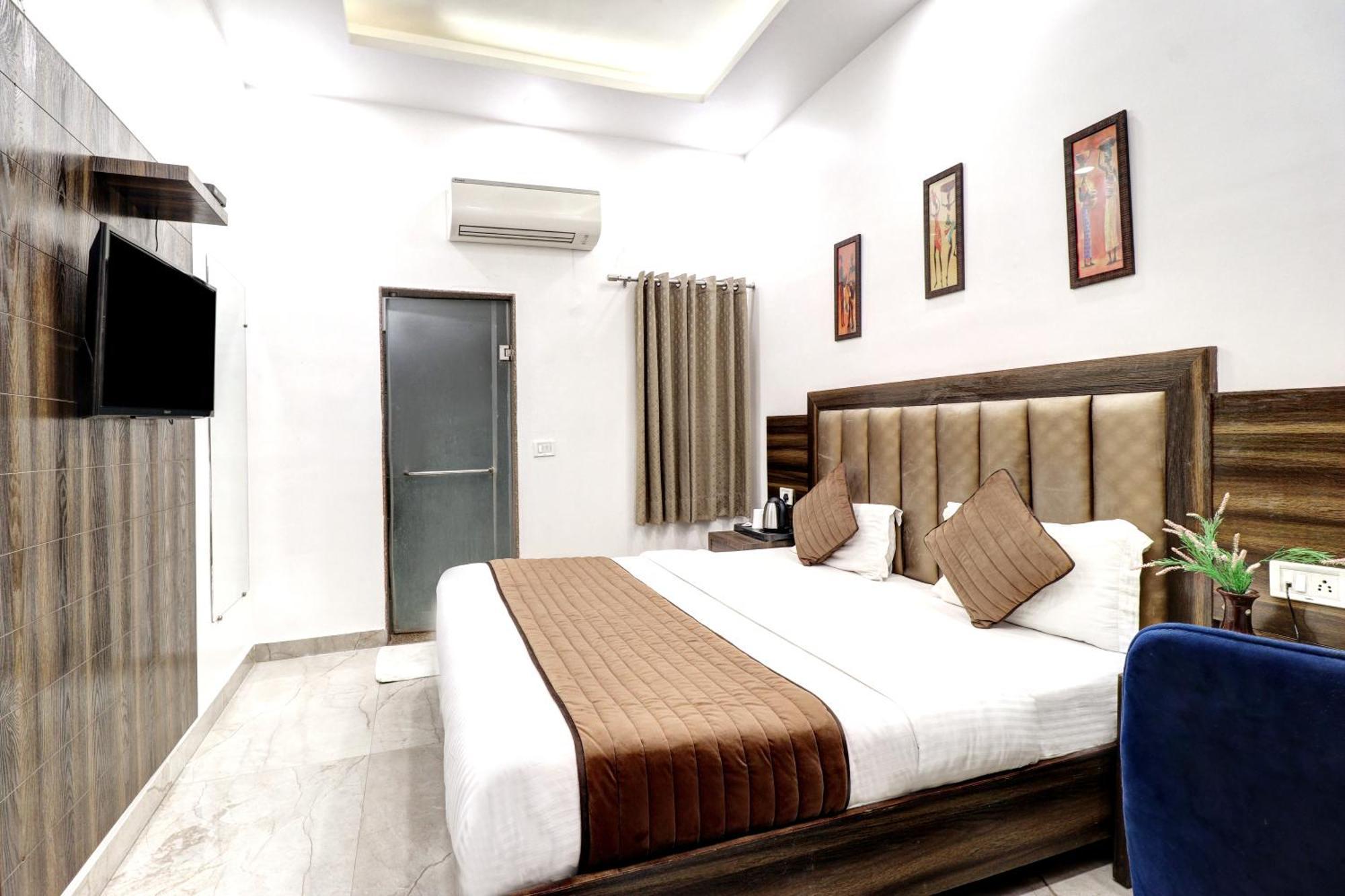 Hotel Emporio Dx - New Delhi Railway Station - Paharganj 외부 사진