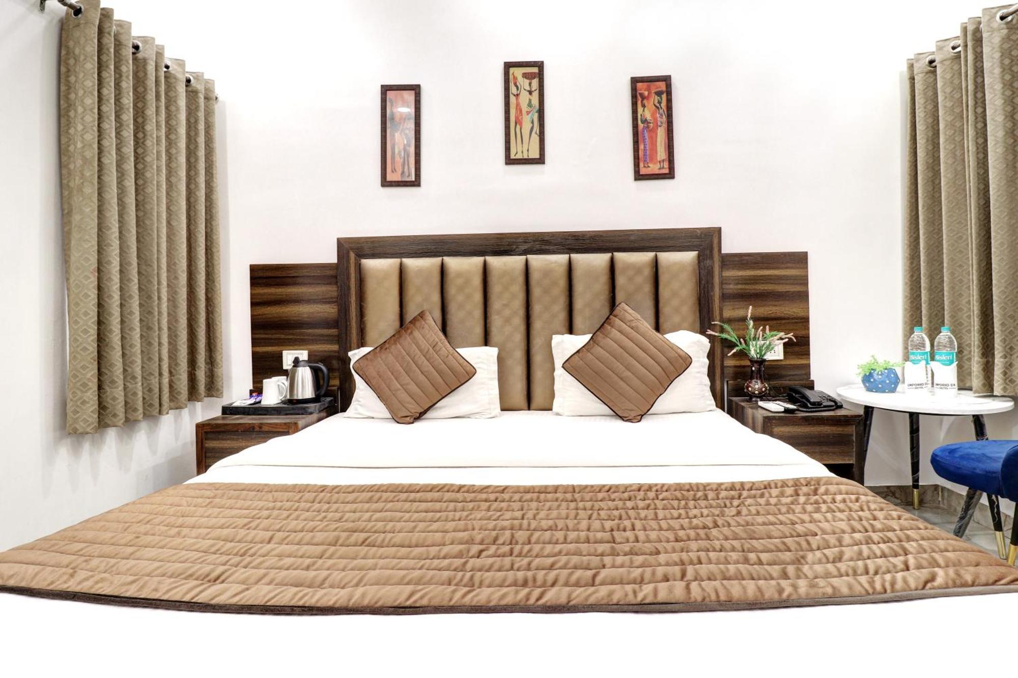 Hotel Emporio Dx - New Delhi Railway Station - Paharganj 외부 사진