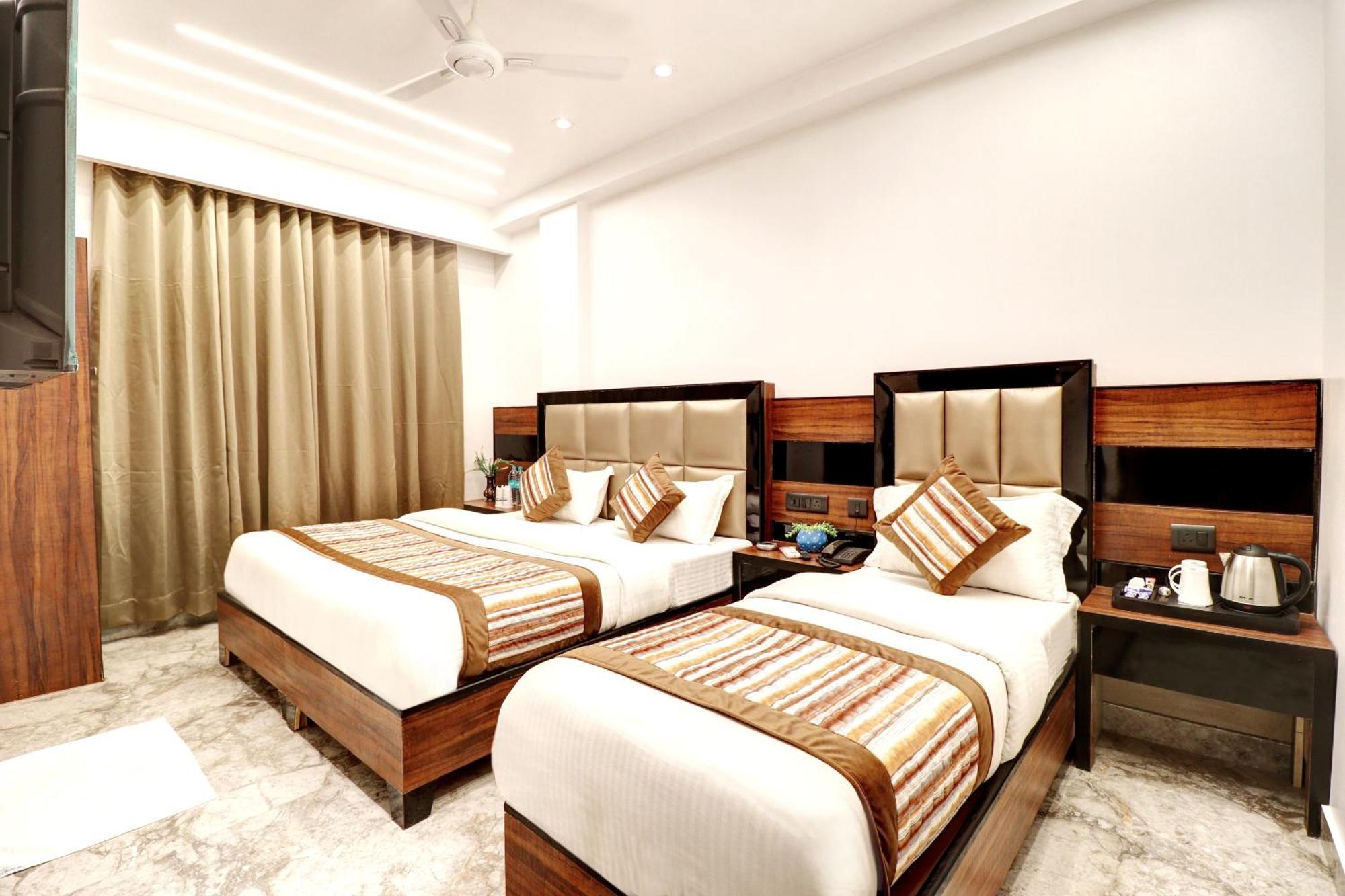Hotel Emporio Dx - New Delhi Railway Station - Paharganj 외부 사진